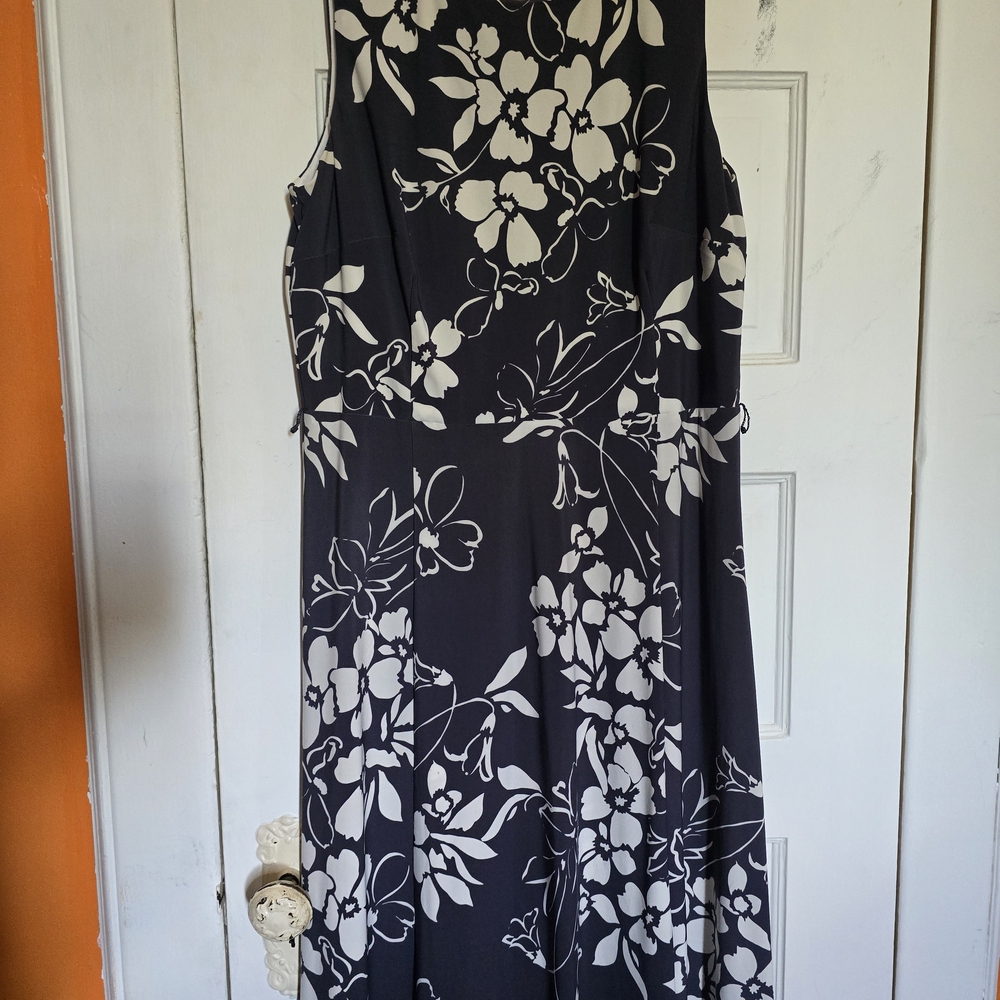Elegant Black and White Floral Dress